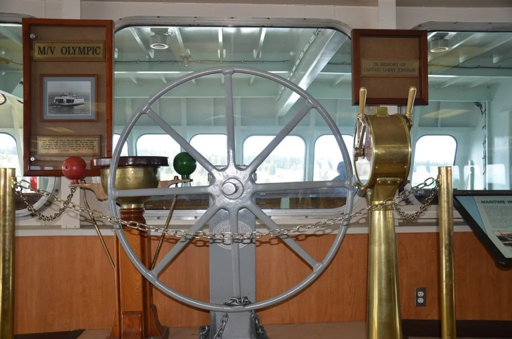 ferry-cabine de pilotage - voyager en ferry - conseils de voyage en ferry - cityvol voyages